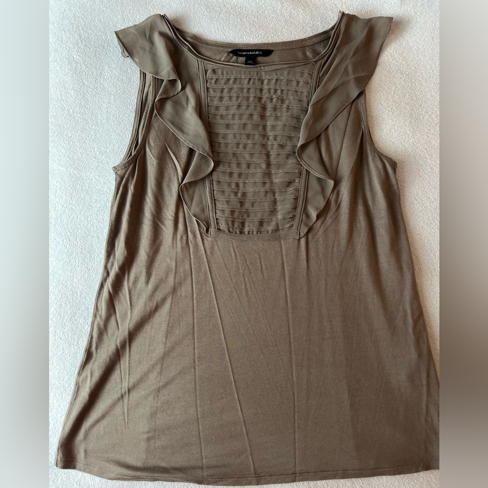 Banana Republic Ruffled Sleeveless Brown Top